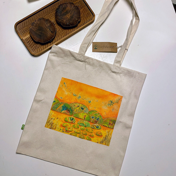 Totebag con ilustración de Misty Nahuel 